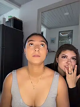 nicolexxaleja online show from February 14, 2026, 10:32 pm