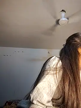 Snapshot of cute_radhikaa chatting on April 9, 2026, 7:20 pm cute radhikaa online show from April 9, 2026, 7:20 pm