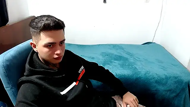 santii ss online show from October 2, 2025, 1:42 am