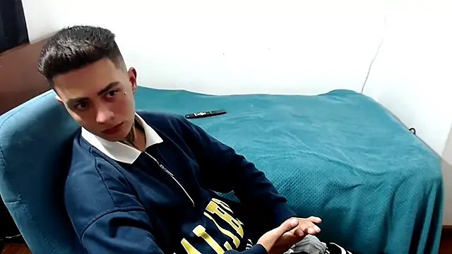 santii ss online show from September 25, 2025, 12:27 am