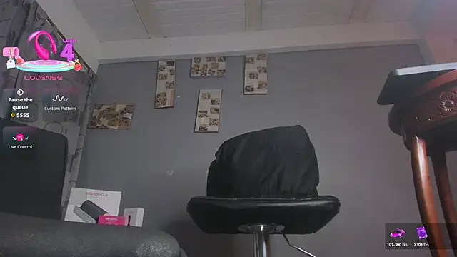 Chloe cooperr online show from November 1, 2025, 9:25 am