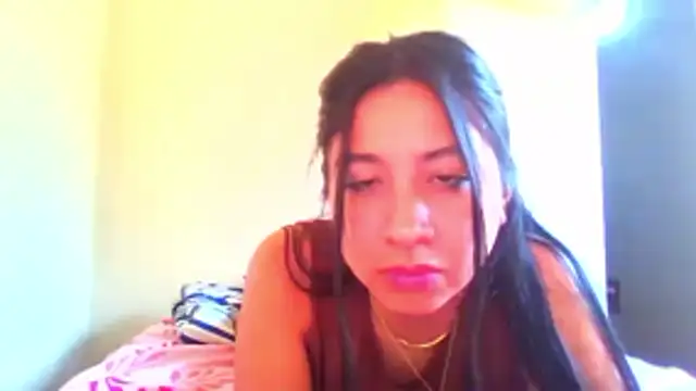 Snapshot of honeysweet111 chatting on October 31, 2025, 10:27 pm honeysweet111 online show from October 31, 2025, 10:27 pm