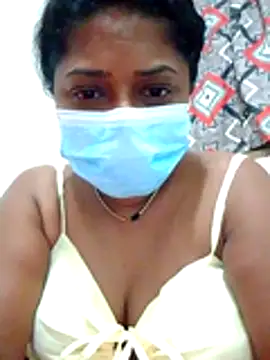 boosypussy online show from June 3, 2026, 10:25 pm