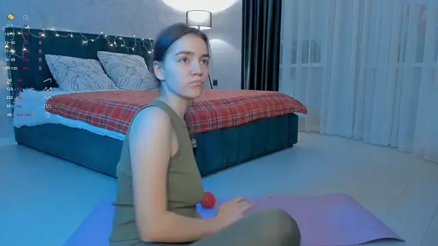 sweete chantal online show from October 13, 2025, 5:03 pm