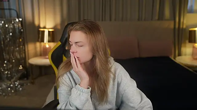 Snapshot of MissKaitrin chatting on September 18, 2025, 2:09 pm MissKaitrin online show from September 18, 2025, 2:09 pm