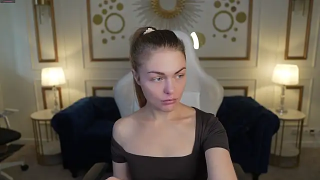 Snapshot of MissKaitrin chatting on October 3, 2025, 8:38 am MissKaitrin online show from October 3, 2025, 8:38 am