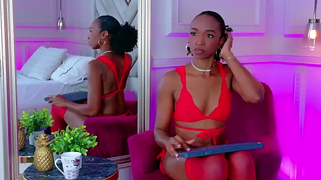 Agatha-Adams online show from December 5, 2025, 2:26 pm