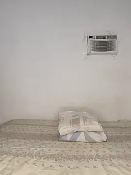 Snapshot of MilfTentasion chatting on February 14, 2026, 10:32 pm MilfTentasion online show from February 14, 2026, 10:32 pm