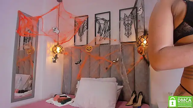 Snapshot of Gia_Scott chatting on October 22, 2025, 9:13 pm Gia Scott online show from October 22, 2025, 9:13 pm