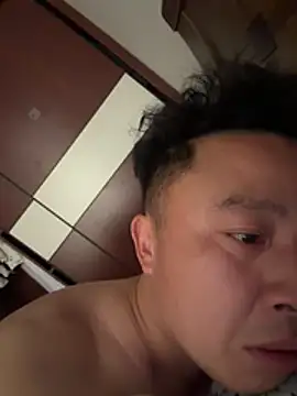 Moda889 online show from April 30, 2026, 2:18 am