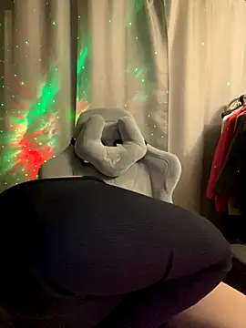 Snapshot of Cuty_Kitty chatting on October 22, 2025, 9:57 pm Cuty Kitty online show from October 22, 2025, 9:57 pm