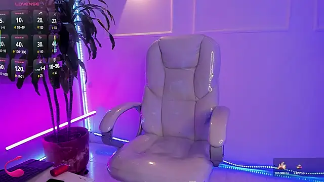 Jordan 24  online show from November 14, 2025, 4:49 am