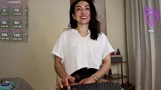 Snapshot of siren_indira_ chatting on November 7, 2025, 10:57 pm siren indira online show from November 7, 2025, 10:57 pm