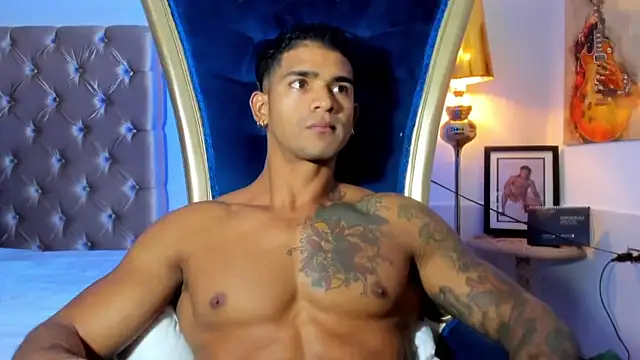 antonio  444 online show from February 12, 2026, 7:24 pm