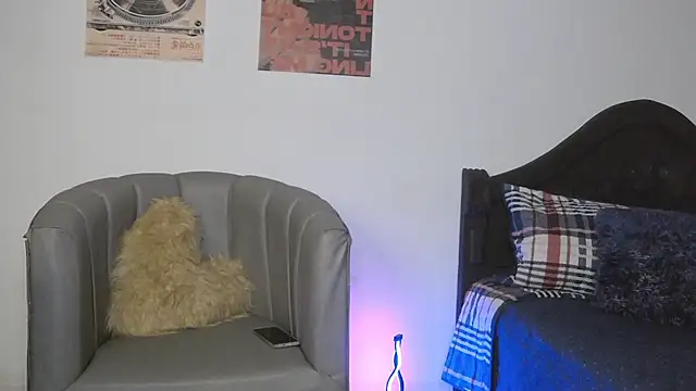 CoralieBronson online show from February 21, 2026, 12:34 am