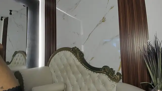 CoralieBronson online show from September 23, 2025, 8:05 pm