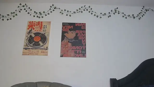 CoralieBronson online show from March 19, 2026, 2:55 am