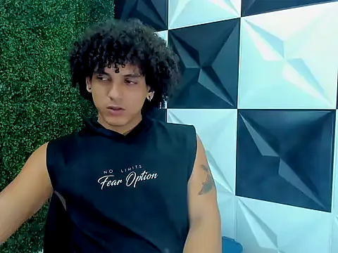 Snapshot of Xfire_boy69 chatting on October 20, 2025, 3:56 pm Xfire boy69 online show from October 20, 2025, 3:56 pm