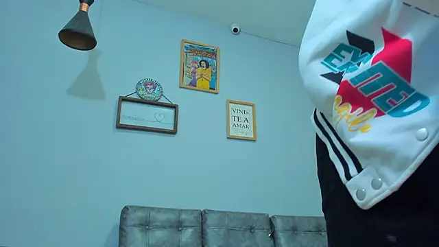 Snapshot of Xfire_boy69 chatting on January 14, 2026, 9:29 pm Xfire boy69 online show from January 14, 2026, 9:29 pm