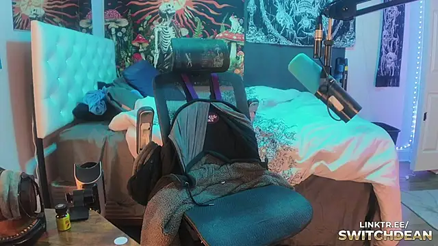 twunkdean online show from November 21, 2025, 5:01 pm