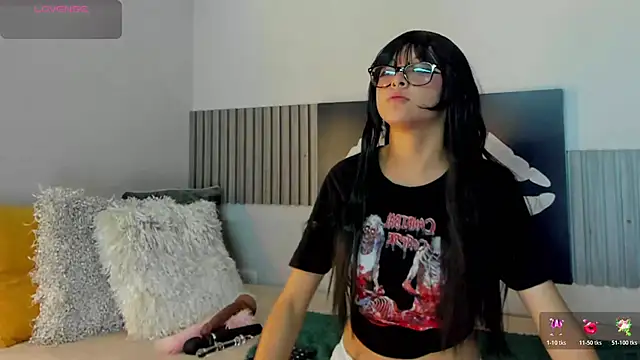 Snapshot of Blue_Sixx chatting on November 5, 2025, 10:24 pm Blue Sixx online show from November 5, 2025, 10:24 pm