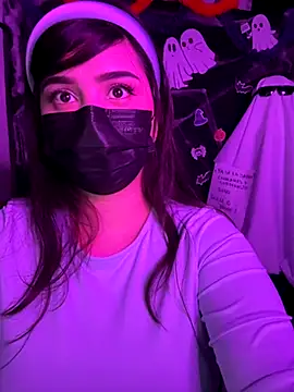 Snapshot of Anonnymsk chatting on October 29, 2025, 6:12 am Anonnymsk online show from October 29, 2025, 6:12 am