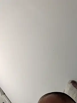 ScuffingBungalow online show from September 25, 2025, 4:07 am