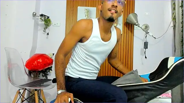 Darwin mayo online show from September 17, 2025, 5:26 pm