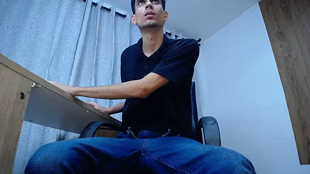 Sebalexis7 online show from November 16, 2025, 3:44 am