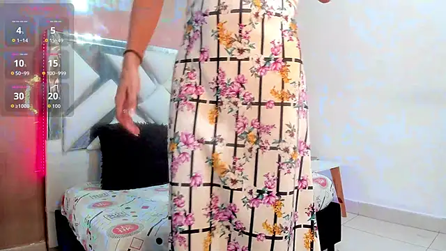 Snapshot of karen_matwell chatting on November 21, 2025, 1:37 am karen matwell online show from November 21, 2025, 1:37 am