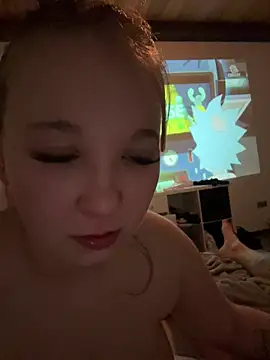 SweetTeenGirl online show from November 25, 2025, 9:48 pm