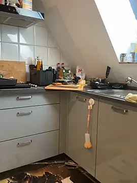 SweetTeenGirl online show from September 29, 2025, 10:22 am