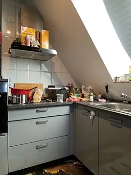 SweetTeenGirl online show from September 24, 2025, 7:59 am