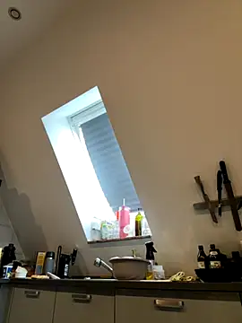 SweetTeenGirl online show from September 9, 2025, 9:41 am