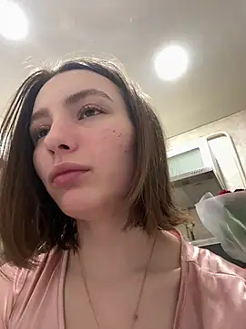 ZariaFlame online show from March 11, 2026, 12:04 am