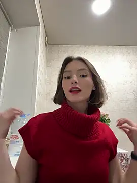 ZariaFlame online show from October 5, 2025, 9:05 pm