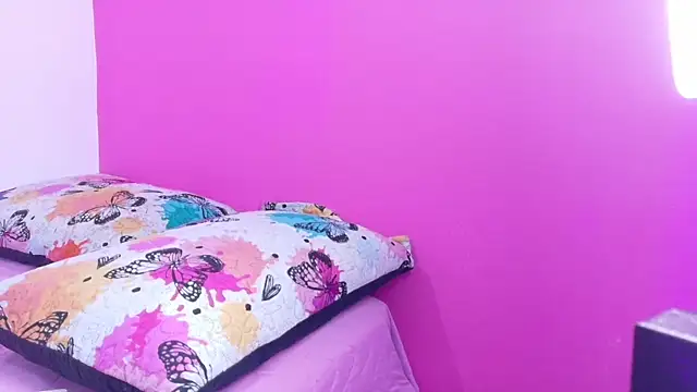 MySugarmoomy online show from February 25, 2026, 7:47 pm