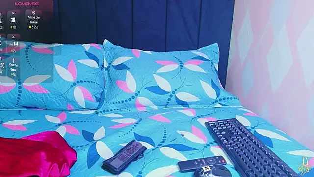 MySugarmoomy online show from May 28, 2026, 2:52 am