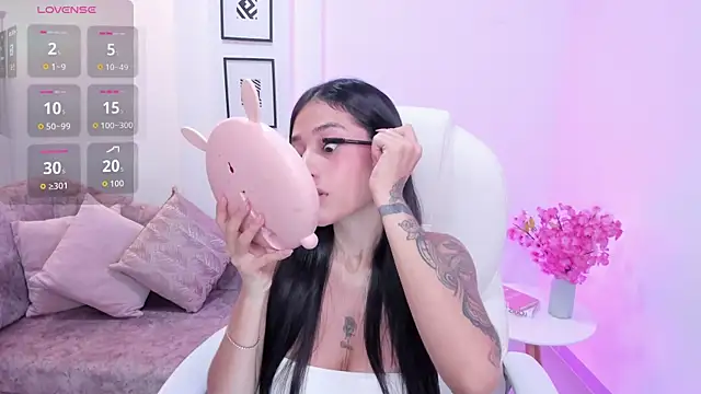 miranda crawfor online show from November 4, 2025, 12:20 pm