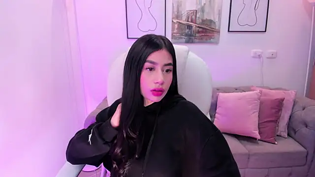 miranda crawfor online show from March 24, 2026, 2:44 am