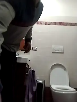 Bohhhhrm online show from April 17, 2026, 4:04 am