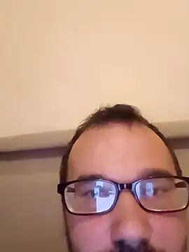 Ionut899xh online show from September 28, 2025, 8:27 pm