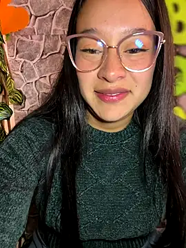 Liulee2 online show from October 14, 2025, 3:56 pm