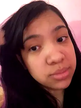 ashleyy20 online show from November 4, 2025, 12:09 pm