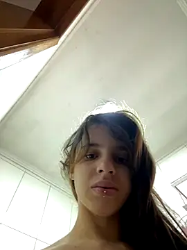 Mirella Oliveira online show from December 20, 2025, 1:47 pm