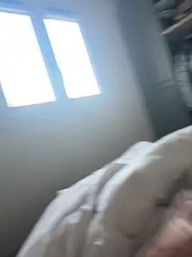 Snapshot of maxime3266 chatting on September 26, 2025, 5:47 am maxime3266 online show from September 26, 2025, 5:47 am