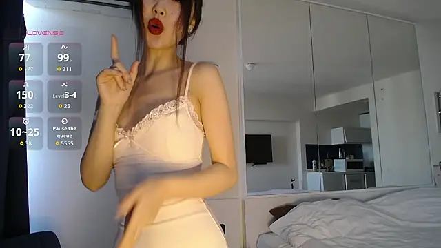 kaori mi online show from March 13, 2026, 6:29 am