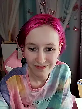 Fuzzy Unicorn online show from September 19, 2025, 7:29 pm