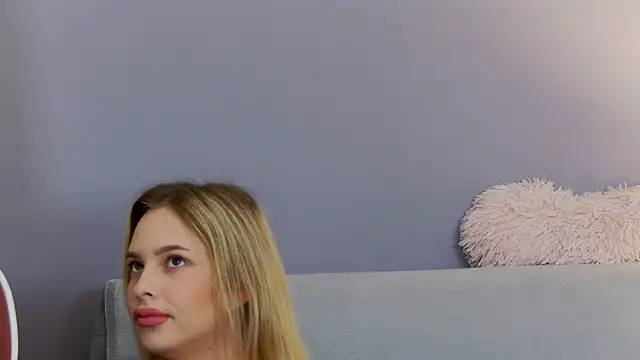 Ellsa Jean  online show from October 2, 2025, 2:26 am