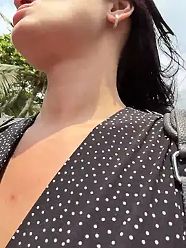 Snapshot of MiraReach chatting on February 20, 2026, 6:19 am MiraReach online show from February 20, 2026, 6:19 am